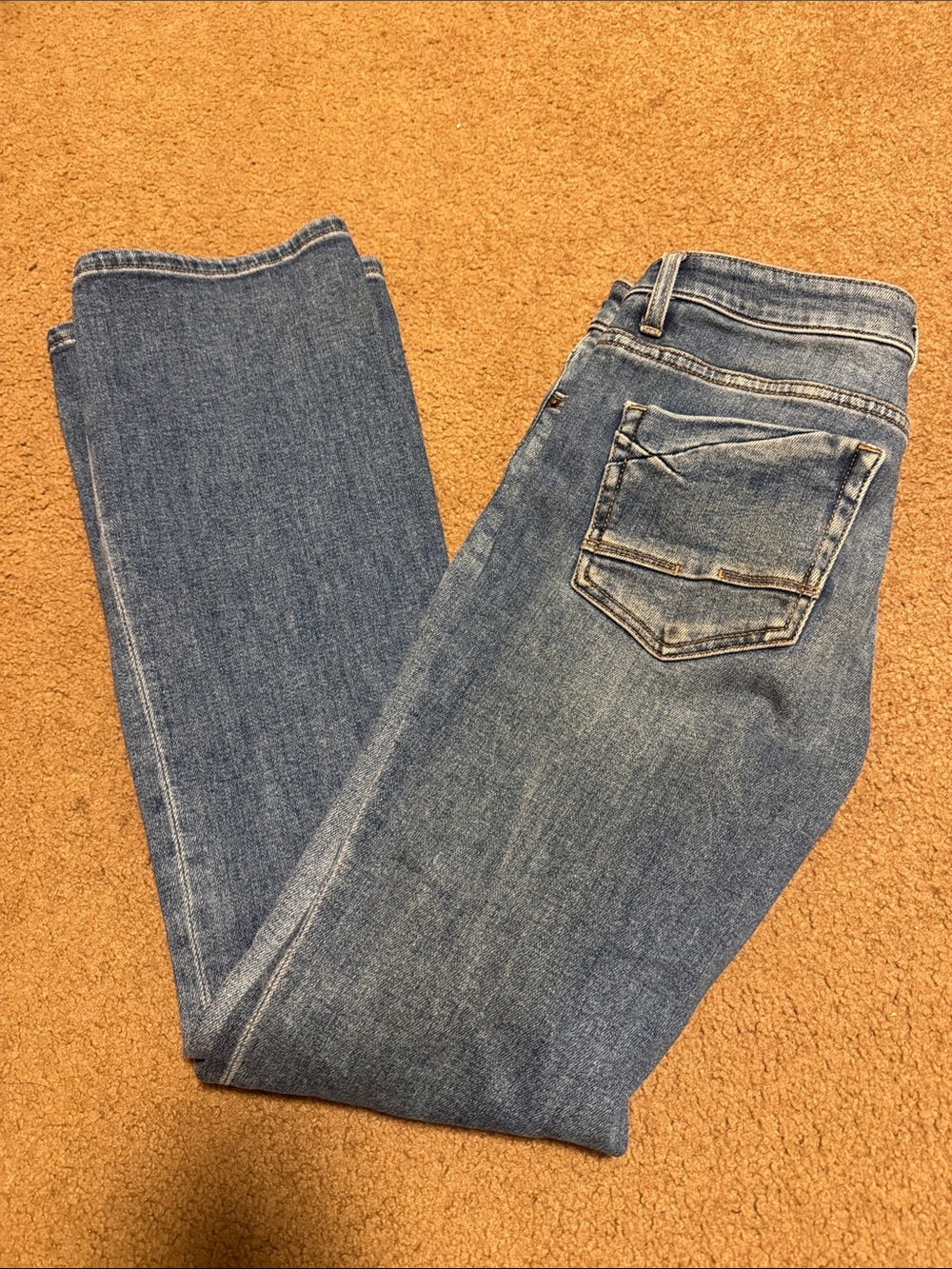 BKE Women’s Boot Cut Jeans in Light Blue Wash